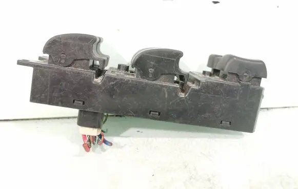 Mitsubishi Outlander Electric window control switch C8DD641M 8608A181 1398D1