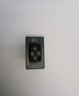 Toyota Corolla Verso E121 Headlight level height control switch 8415202021