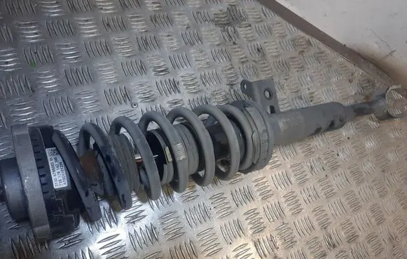 BMW 5 F10 F11 Front shock absorber with coil spring 6784017 31316784017