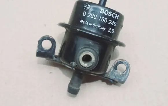 BMW 7 E32 Fuel main line pipe 0280160249