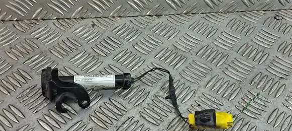 BMW X2 F39 Bonnet Pedestrian Airbag Actuator 7300582