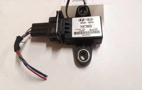 KIA Sorento ESP acceleration yaw rate sensor 956403E000
