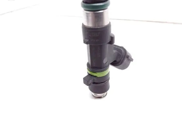 Mitsubishi Colt Fuel injector EAT320 1465A331