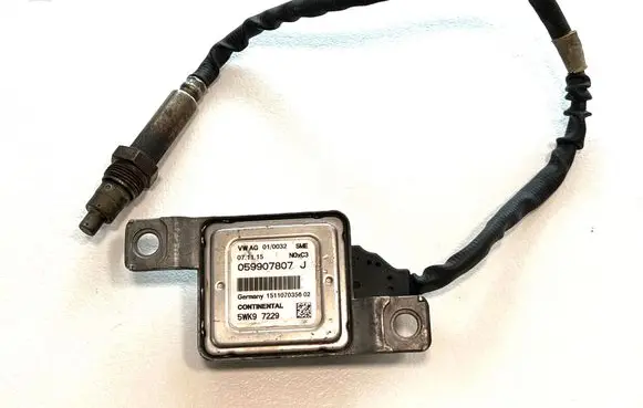 Porsche Cayenne (92A) Lambda probe sensor 059907807J 5WK97229