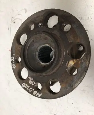 Mercedes-Benz C AMG W204 Rear wheel ball bearing 