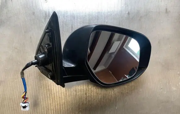 Mitsubishi Outlander Front door electric wing mirror E11026919