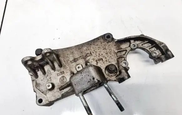 Fiat Doblo Engine mounting bracket 55208369