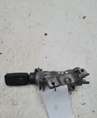Volkswagen PASSAT B5.5 Ignition lock