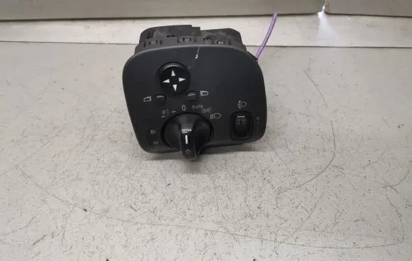 Mercedes-Benz C W203 Light switch A2035450604