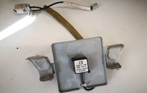 Toyota Corolla Verso AR10 Antenna control unit 8686064010 86860-64010