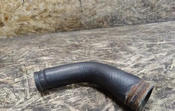 Nissan 240ZX, 280ZX, 300ZX Engine coolant pipe/hose