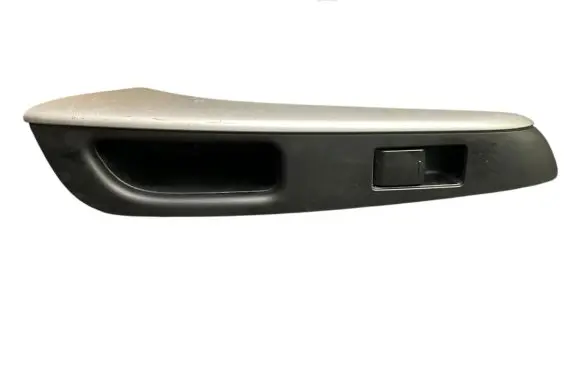Nissan Note (E12) Electric window control switch 829603VW5A