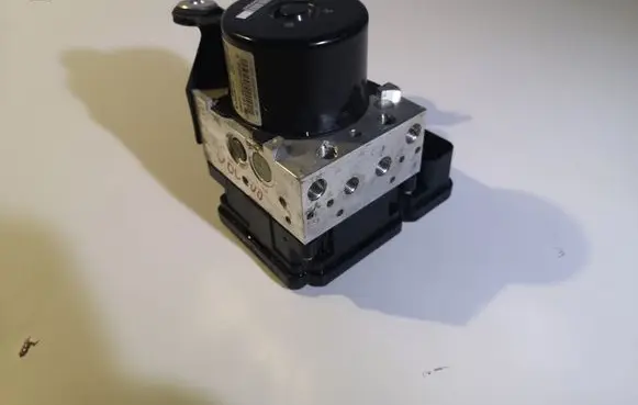 Volvo S60 ABS Pump P31400101