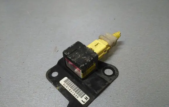 Subaru Legacy Airbag deployment crash/impact sensor 98231AE010 1876003480