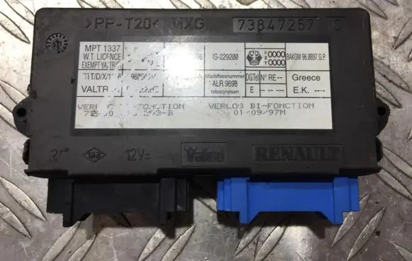 Renault Laguna I Comfort/convenience module 73847257c is229200