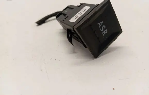 Traction control (ASR) switch