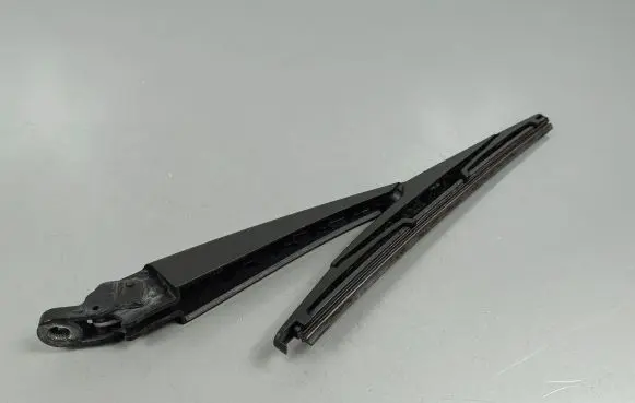 DS Automobiles 7 Crossback Rear wiper blade arm