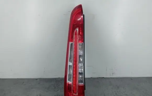 Ford Focus C-MAX Rear/tail lights M51-13N411-AA