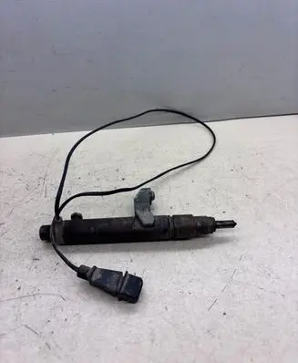 Audi 100 S4 C4 Fuel injector 72046130202A