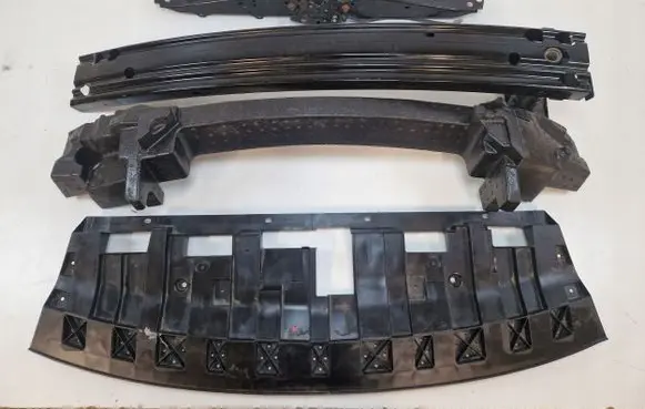 Nissan X-Trail T32 Front piece kit 