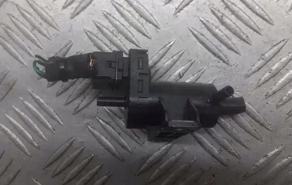 Renault Laguna III Valve vacuum 8200762597