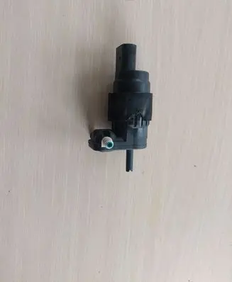 Audi A6 S6 C7 4G Windscreen/windshield washer pump 8K9955647