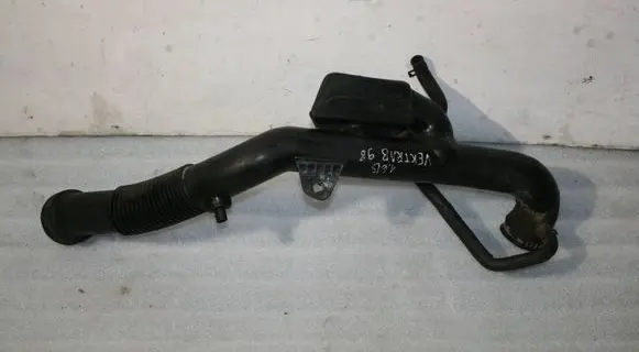 Opel Vectra B Air intake hose/pipe 90499597 90571561