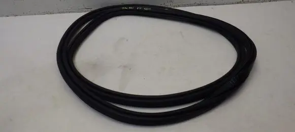 Volvo XC40 Front door rubber seal