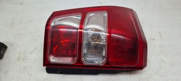 Suzuki Grand Vitara II Rear/tail lights 22059079
