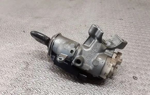 Toyota Previa (XR30, XR40) II Ignition lock 45020287