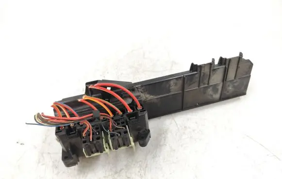 BMW 5 E60 E61 Fuse module 9376257 1354113290