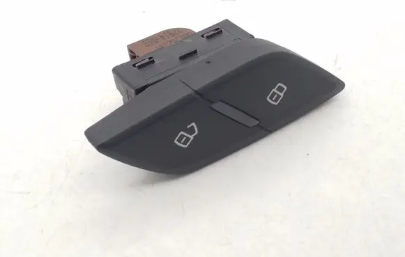 Audi Q3 8U Central locking switch button 8U1962107