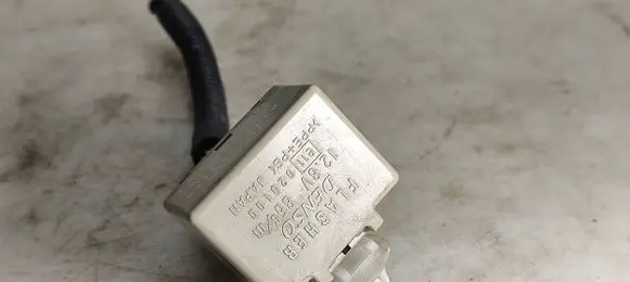 Lexus IS 220D-250-350 Other relay 8198030170 0665005641 FM257
