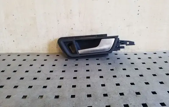 Audi Q5 SQ5 Front door interior handle 8R0837020