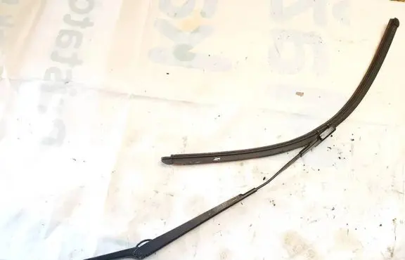 Opel Astra J Front wiper blade arm