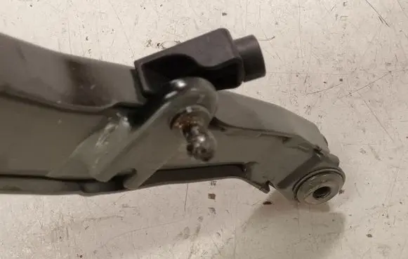 Citroen C5 Tailgate/trunk/boot hinge 9662339980