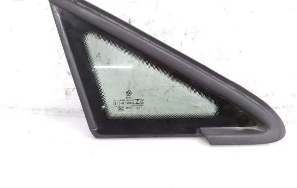 Volkswagen Golf VIII Front door vent window glass four-door 5H0845412H