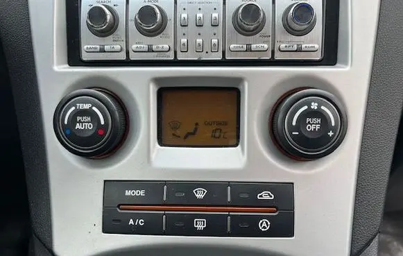 KIA Carens I Air conditioning/heating control unit 