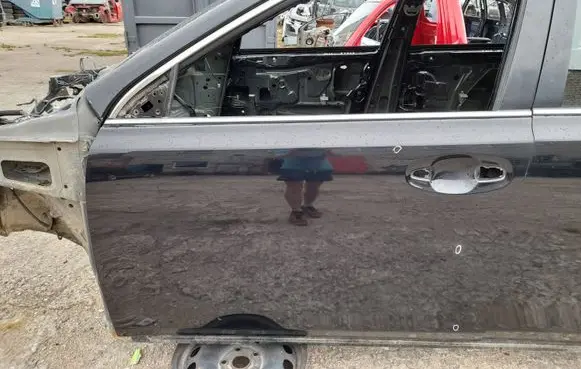 Subaru Outback Front door