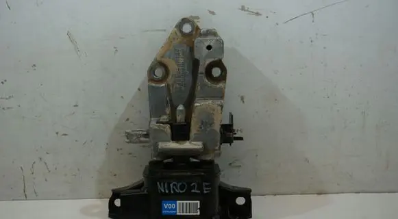 KIA Pro Cee'd II Engine mounting bracket 