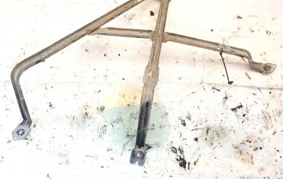 Citroen Berlingo Spare wheel bolt 