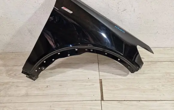Ford Explorer VI Fender