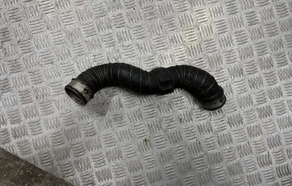 Mercedes-Benz CLK A209 C209 Intercooler hose/pipe A2035280782