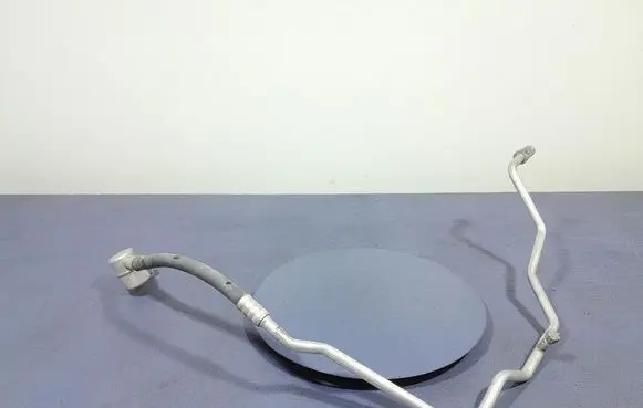 Skoda Citigo Air conditioning (A/C) pipe/hose 1S0816743