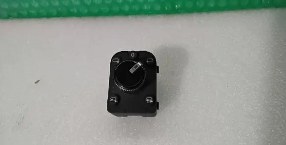 Audi A6 S6 C8 4K Wing mirror switch 4N0959565