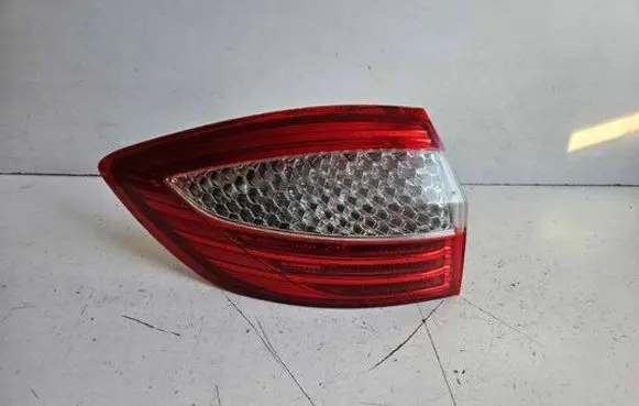 Ford Mondeo MK IV Rear/tail lights 7S7113405B