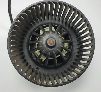 Nissan NV200 Heater fan/blower N667217D