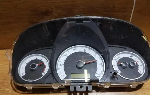 KIA Ceed Speedometer (instrument cluster) 940011h011