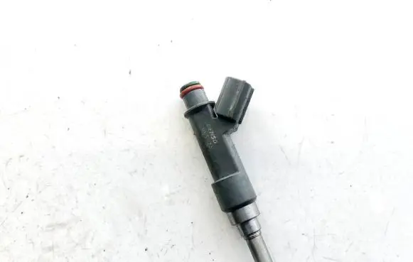 Toyota C-HR I Fuel injector 2325001110 263002523