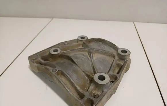 Honda Civic Gearbox mounting bracket